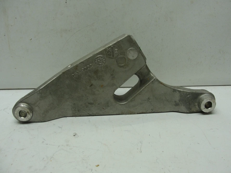 Rear Torque Strut Mount 2006-2011 for Buick Lucerne / for Cadillac DTS 4.6L - Image 2 of 3