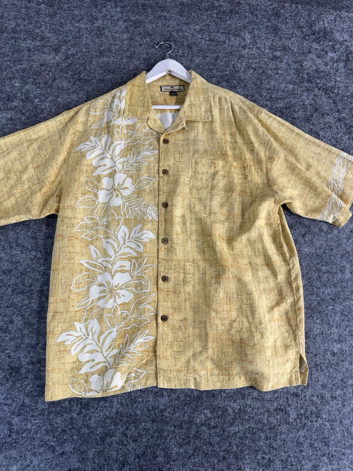 Tommy Bahama Shirt Mens Large Yellow Floral Silk Hawaiian Button Up Aloha N307