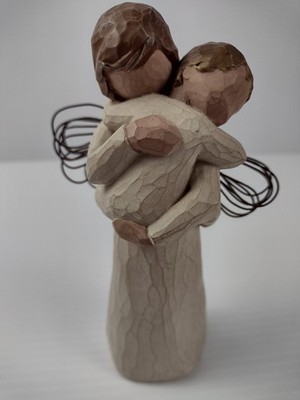 Angel's Embrace WILLOW TREE Figurine 2002 by Susan Lordi