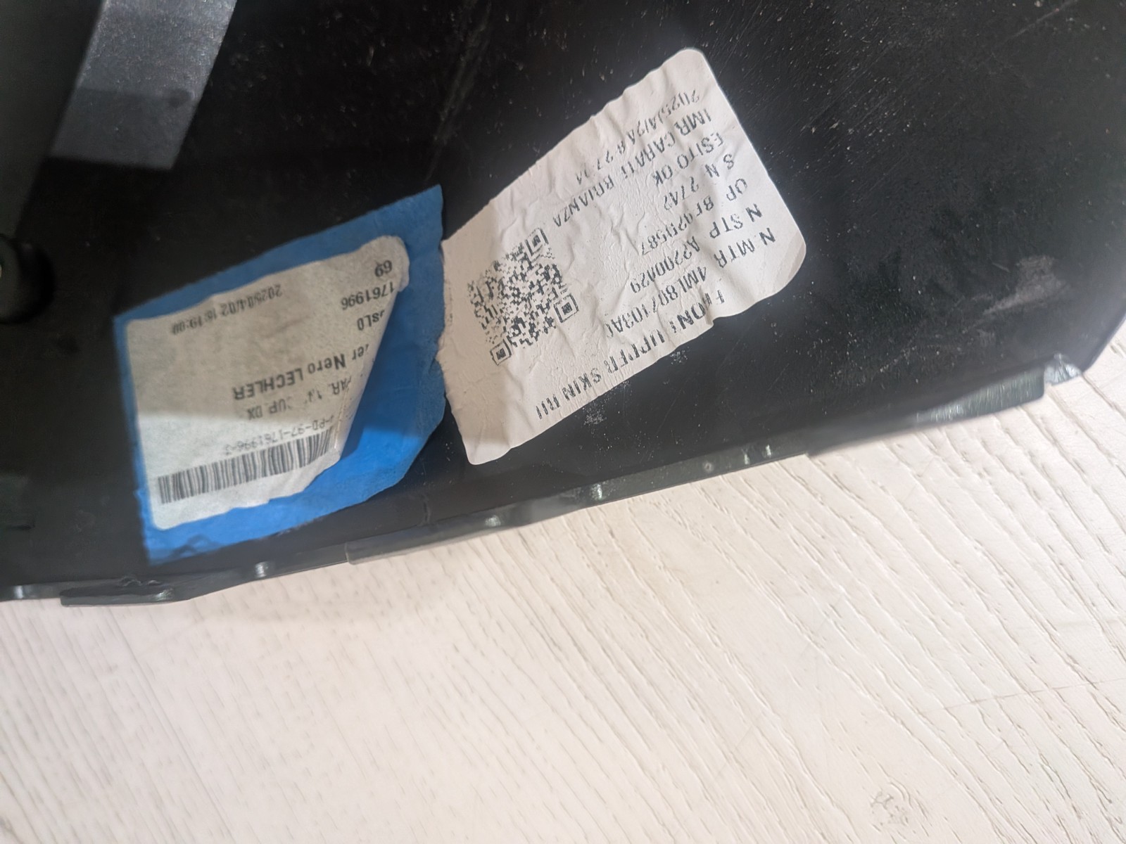 Lamborghini Urus Front Bumper 4ML807059A   SIDE    OEM Genuine  2025 2026 SE  MO