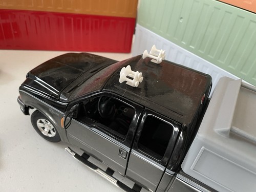 3D Druck Add-On Lufthorn Set für 1/18 Maßstab Fahrzeug 0,70" L x 0,50" B x 0,50" H - Bild 4 von 6