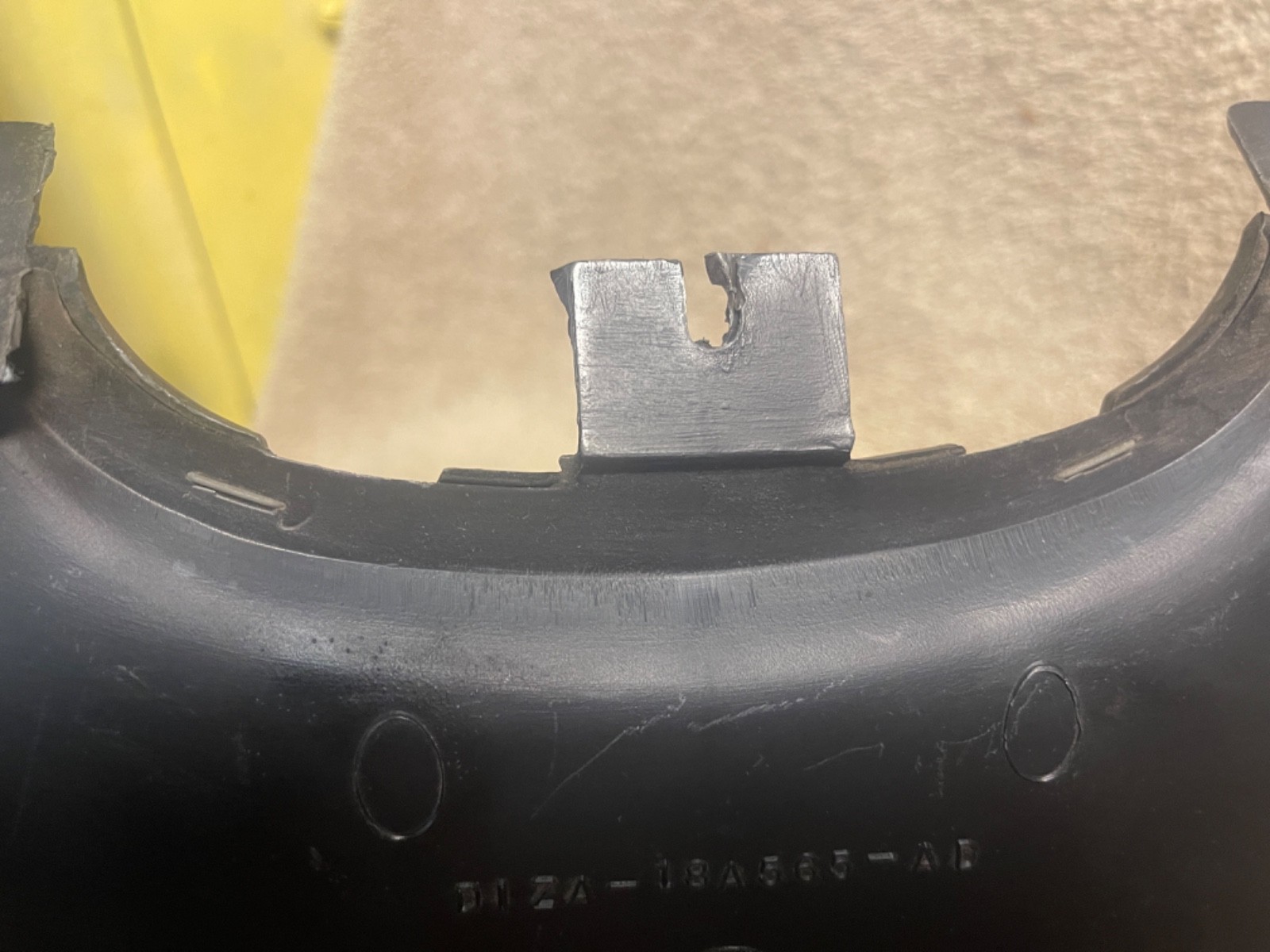 USED FORD D1ZA-18A565-AD 1971-73 MUSTANG COUGAR WINDSHIELD DEFROST DUCT w/ A/C