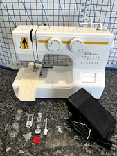 Baby Lock Sewing Machine Anna Model BL20A w/ Case/Footpedal/Manual  EXCELLENT!!!