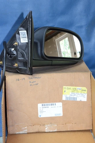 NOS 2002-09 Chevy Trailblazer RH Pass Side Door Mirror Power GM 15789783 Envoy