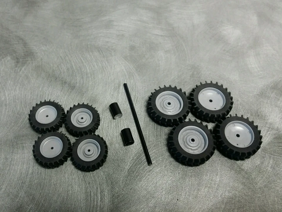 1/64 Farm custom scratch 20.8 R46 tractor tire kit gray rims + axels and spacers - Image 2 of 4