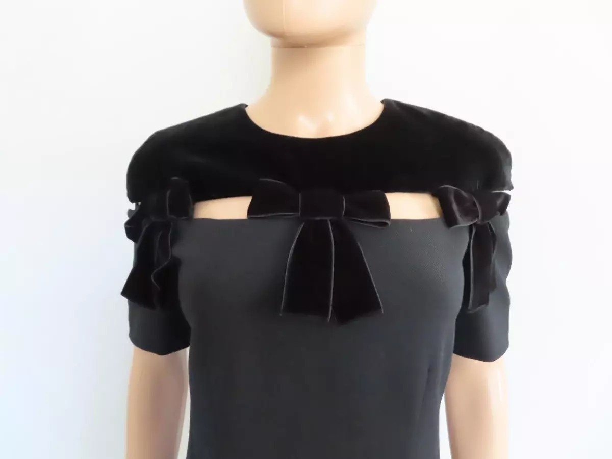 Fendi Black Cut Out Bow Velvet Detail Dress Size 42 US 6 Altered smaller