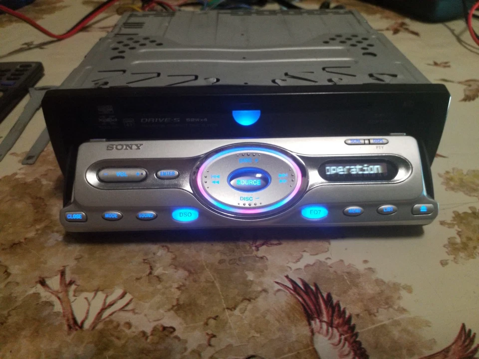 autoradio vintage SONY CDX-M8800 - Photo 2/4