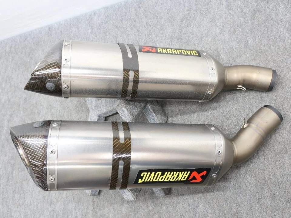 Silenciador sin cordones Akrapovic para Ducati 1098 / 1198 / 848 Foto 4 de 4
