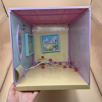 2003 Lil Bratz Styling Space Set 2-in-1 Livin' Room Turns in Beauty Bedroom