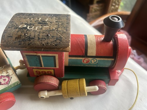 Vtg Fisher Price Huffy Puffy Train 999 Pull Toy Wooden Engine Caboose Cars 3 Pc - Picture 2 of 11
