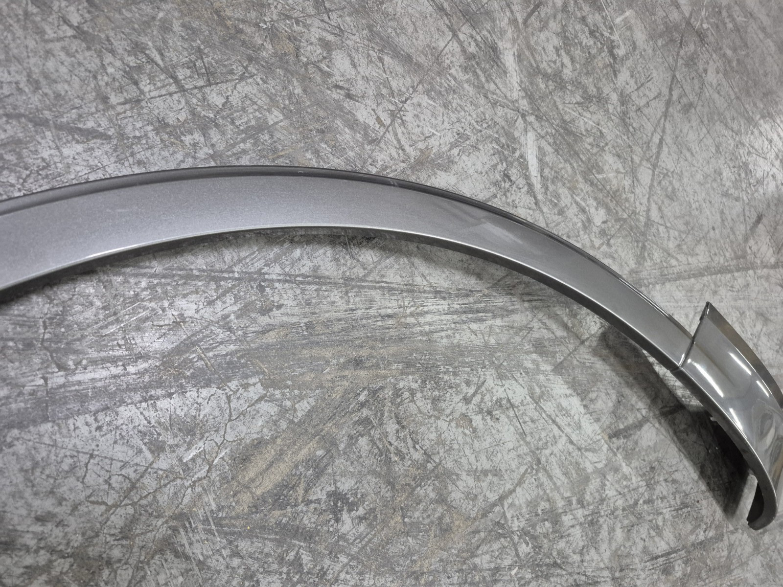 Bentley Bentayga 2017-2020 Front Left Wheel arch