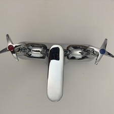 Bath filler mixer tap swirl