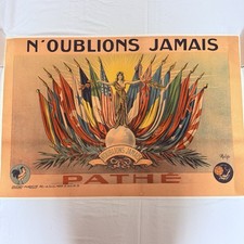 1918 WWI Let Us Never Forget Original 32x47&rdquo; Pathe Propaganda Poster On Linen