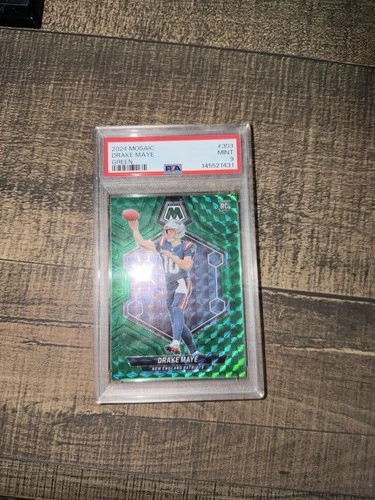 2024 Panini Mosaic Rookies Drake Maye #303 Green Mosaic Prizm (RC) PSA 9