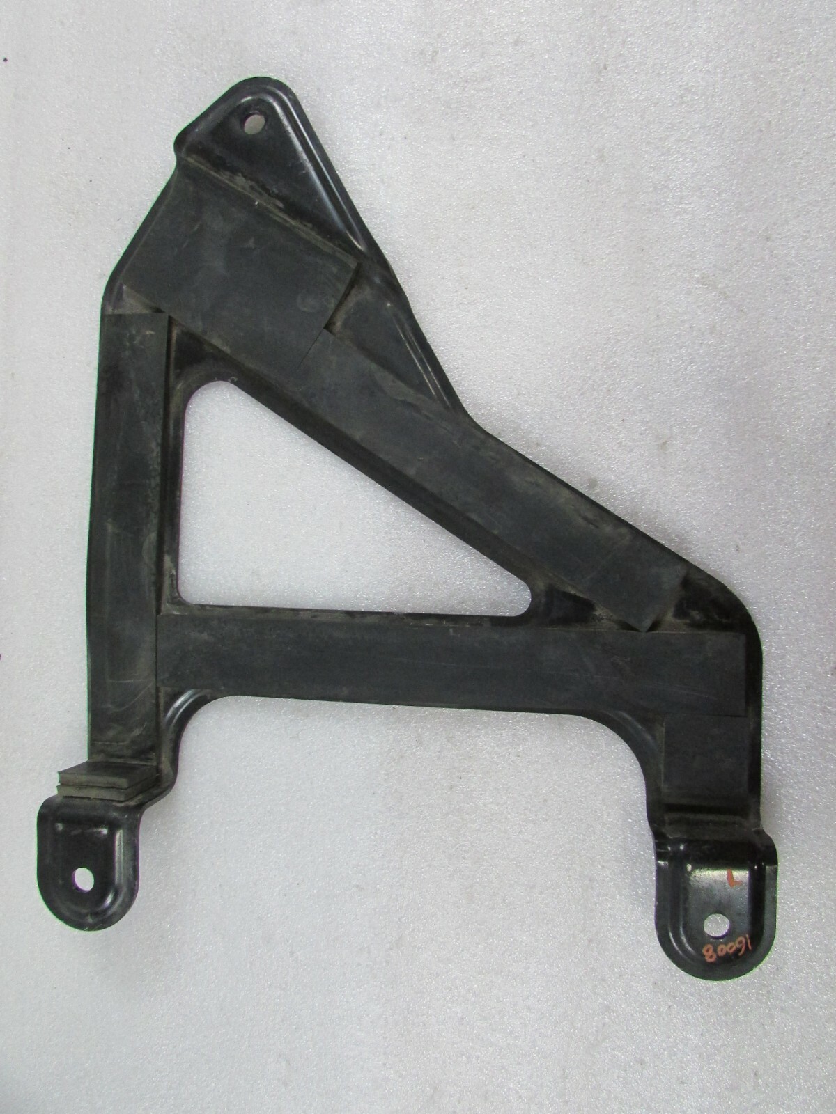 Lamborghini Aventador LP700, LH Lower Fuel Tank Strap Bracket, Used, 470201069C