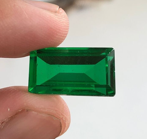 11.50 Cts Green Emerald , Top Quality Faceted Doublet Gemstone - Picture 5 of 6