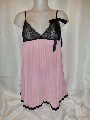 strapless open back dress BEA PLEATED BABYDOLL DRESS IN MAGENTA