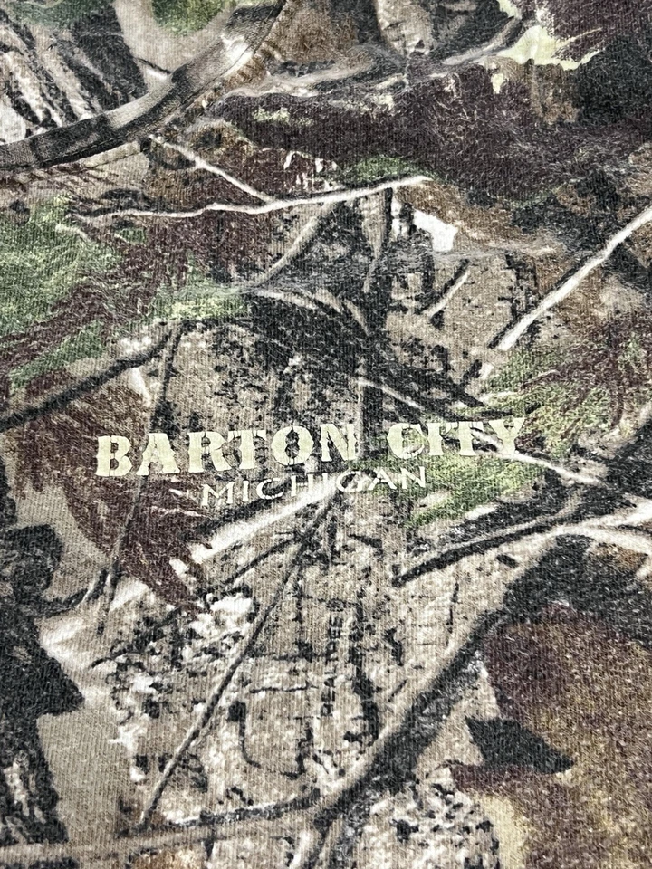 Realtree Camo Long Sleeve Faded T-Shirt Barton City Michigan Code V Mens Size L - Image 3 of 4