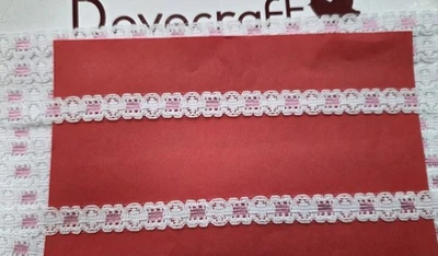 Blanco/Rosa Inserción Encaje 15MM Ancho 5 Metro Longitud Dovecraft Ojales DC984 - Imagen 1 de 3