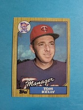 Tom Kelly 1987 Topps Baseball Card # 618 J9029