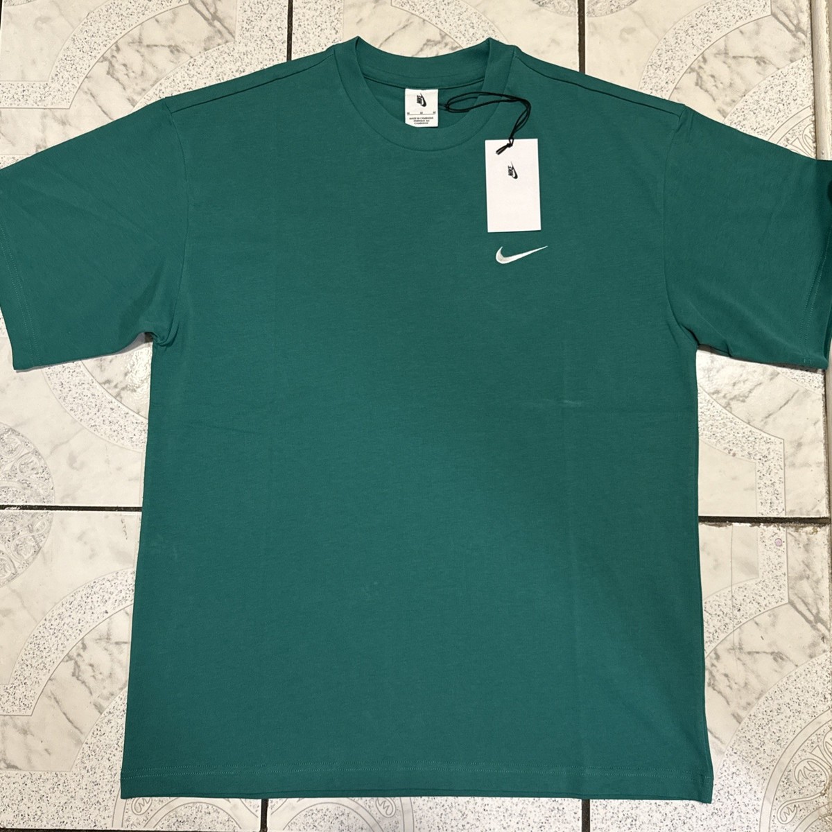 New Nike Lab Solo Swoosh NRG Short Sleeve T-Shirt Men’s Size Medium  FD7932-341