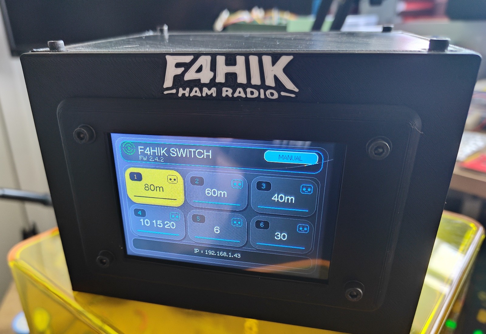 Boîtier ESP32 WiFi commande antenne HF tactile à 6 sorties