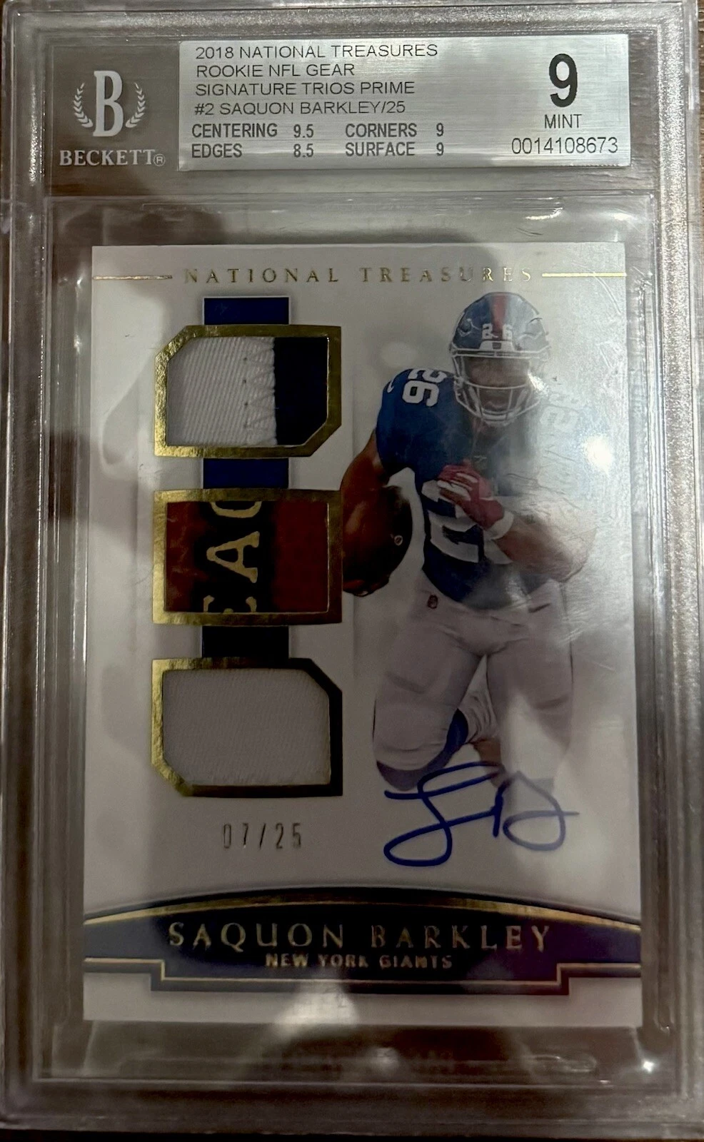 Saquon Barkley Panini National Treasures Rookie NFL Gear Signature Trios #RSTSB Prime