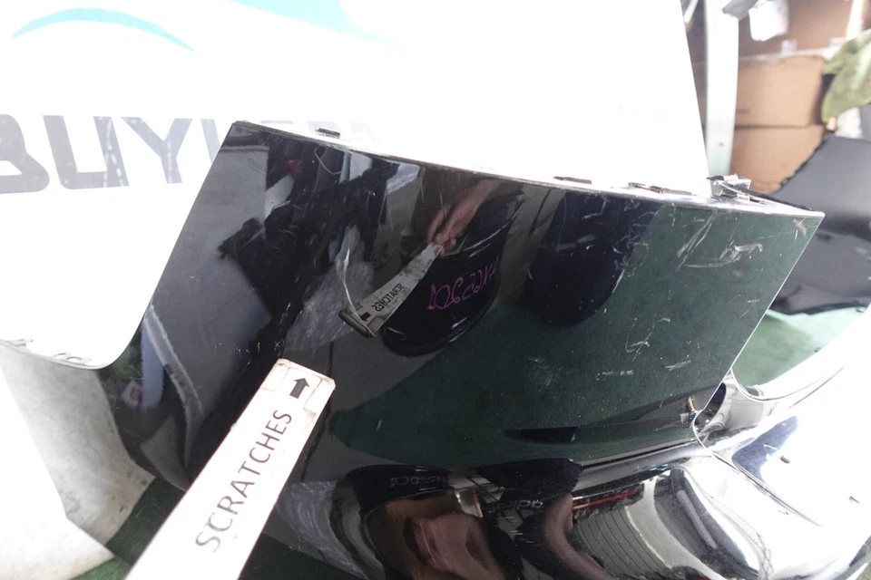 с трещиной 2018 2019 2020 2021 VOLVO V60 R-TYPE КРЫШКА ЗАДНЕГО БАМПЕРА OEM AX72951 - Изображение 3 из 4