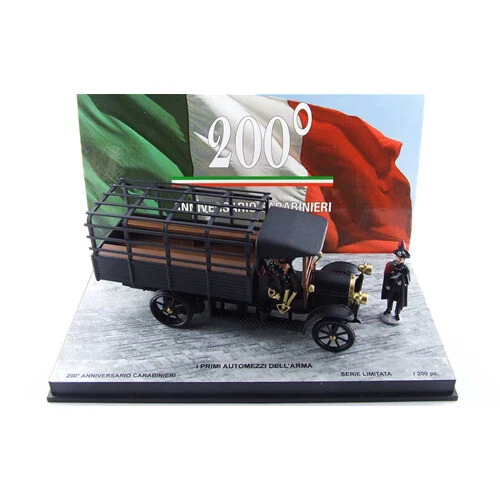 Altri modellini statici di veicoli scala 1:8 per Fiat