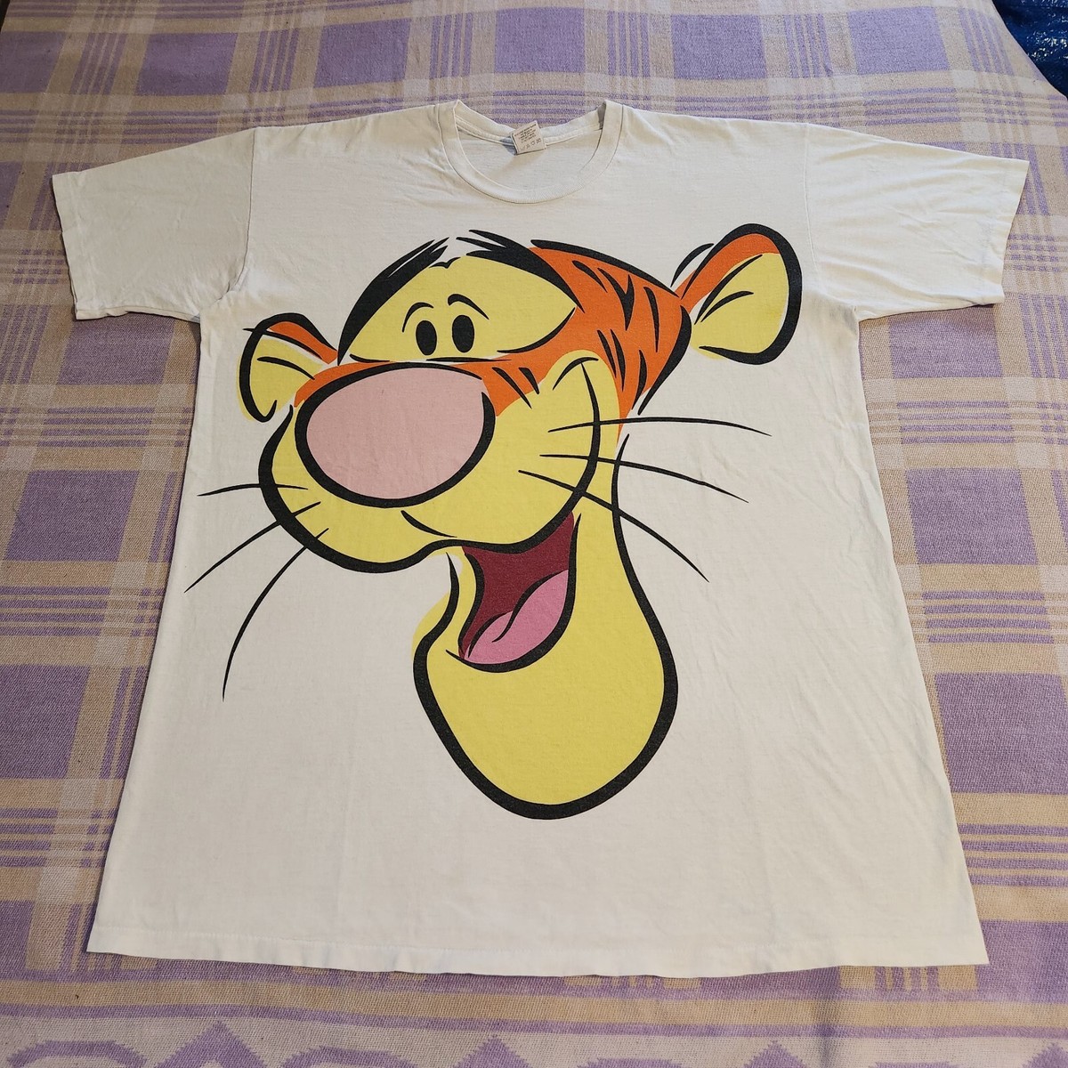 x*1様 90's Tigger disney tee Vintage 90s Tigger the One and Only Shirt - Sz L - Emo Indie