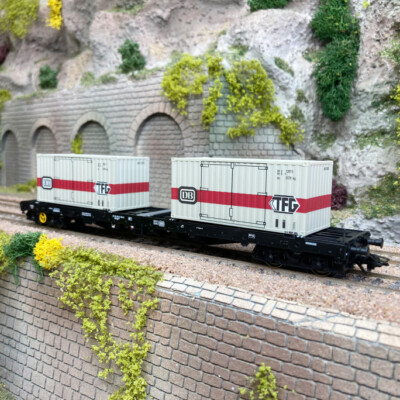 Wagon plat Sgs 693 + 2 conteneurs TFG DB ép. IV MARKLIN MAR-47048 Wagon plat Sgs 693 + 2 conteneurs TFG DB ép. IV MARKLIN MAR-47048