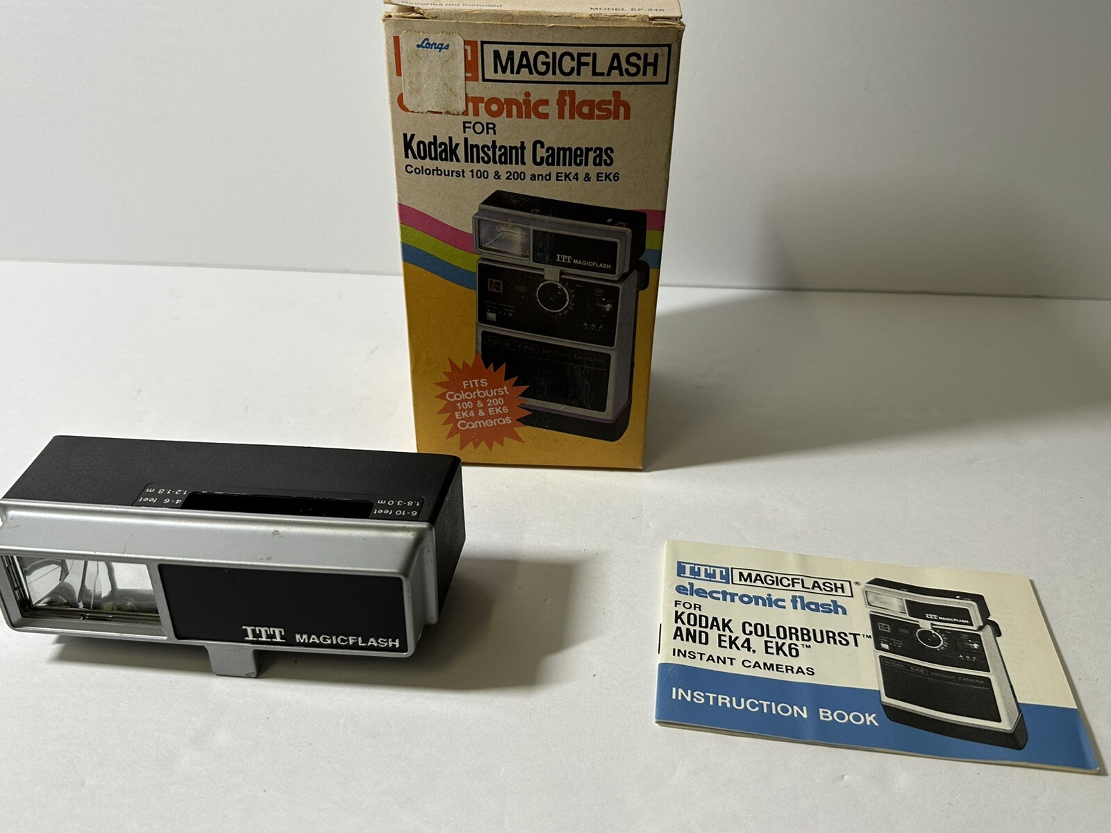 Polaroid 2000 (Bouton Rouge) Avec ITT Magicflash – Testé Et Fonctionnel