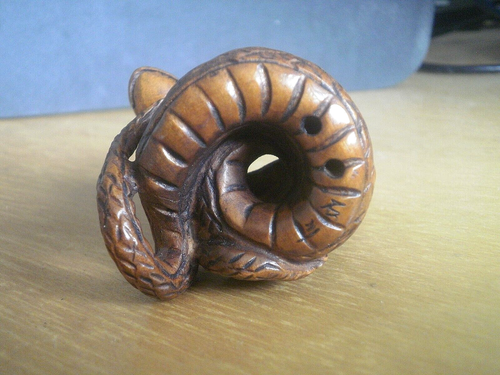 (1a). Handgeschnitztes Holz Netsuke Schlange Paar verschlungen Sammlerstück Buchsbaum Figur - Bild 19 von 22