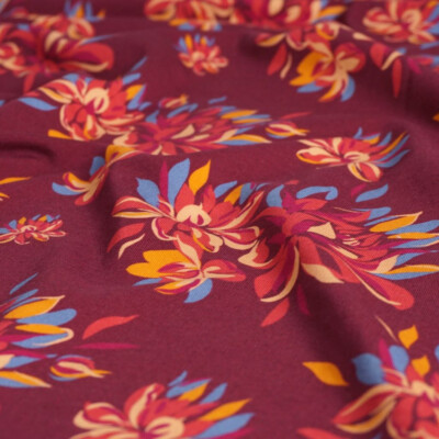 % Reststück 2,40m (GP 9,90  /m) French Terry Flowerpower violett NEU %