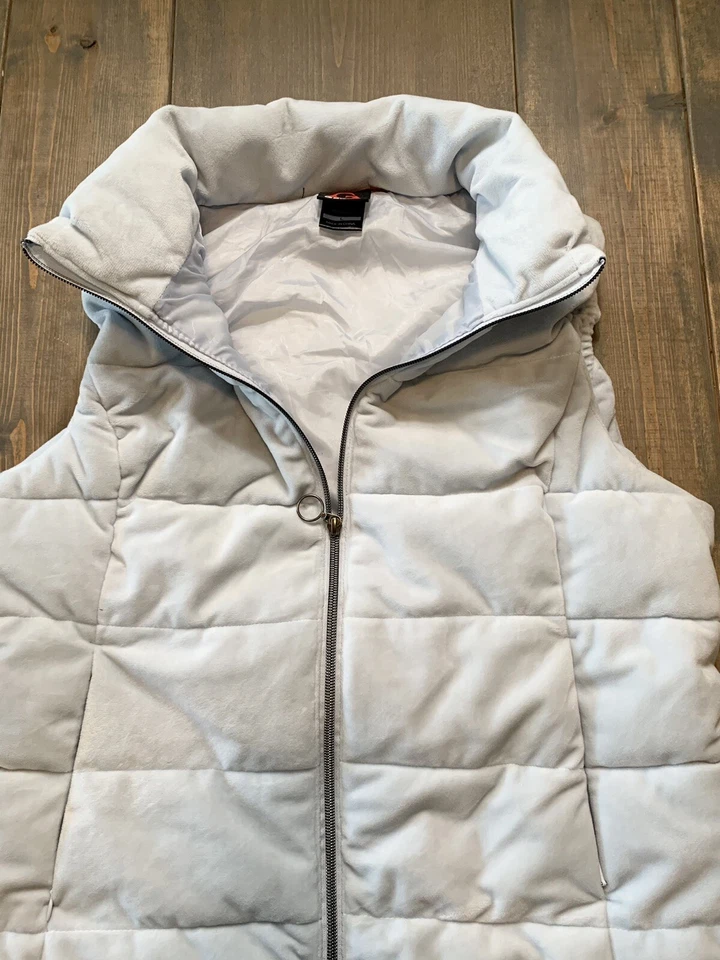 Женский пуховик Gerry без рукавов светло-синий на молнии с ложным воротником размер: L - Изображение 2 из 4