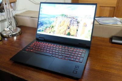 Hp Omen 15 RTX 2060 16GB Ram i7-10750H 