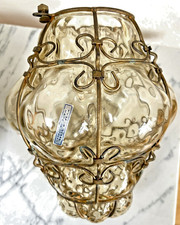 Lanterna a sospensione Seguso in vetro testurizzato di Murano con gabbia in metallo ornato c1950s