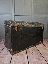 Late Victorian Curved-Back Carriage Trunk - c.1890–1910 Horse-Drawn Travel Trunk