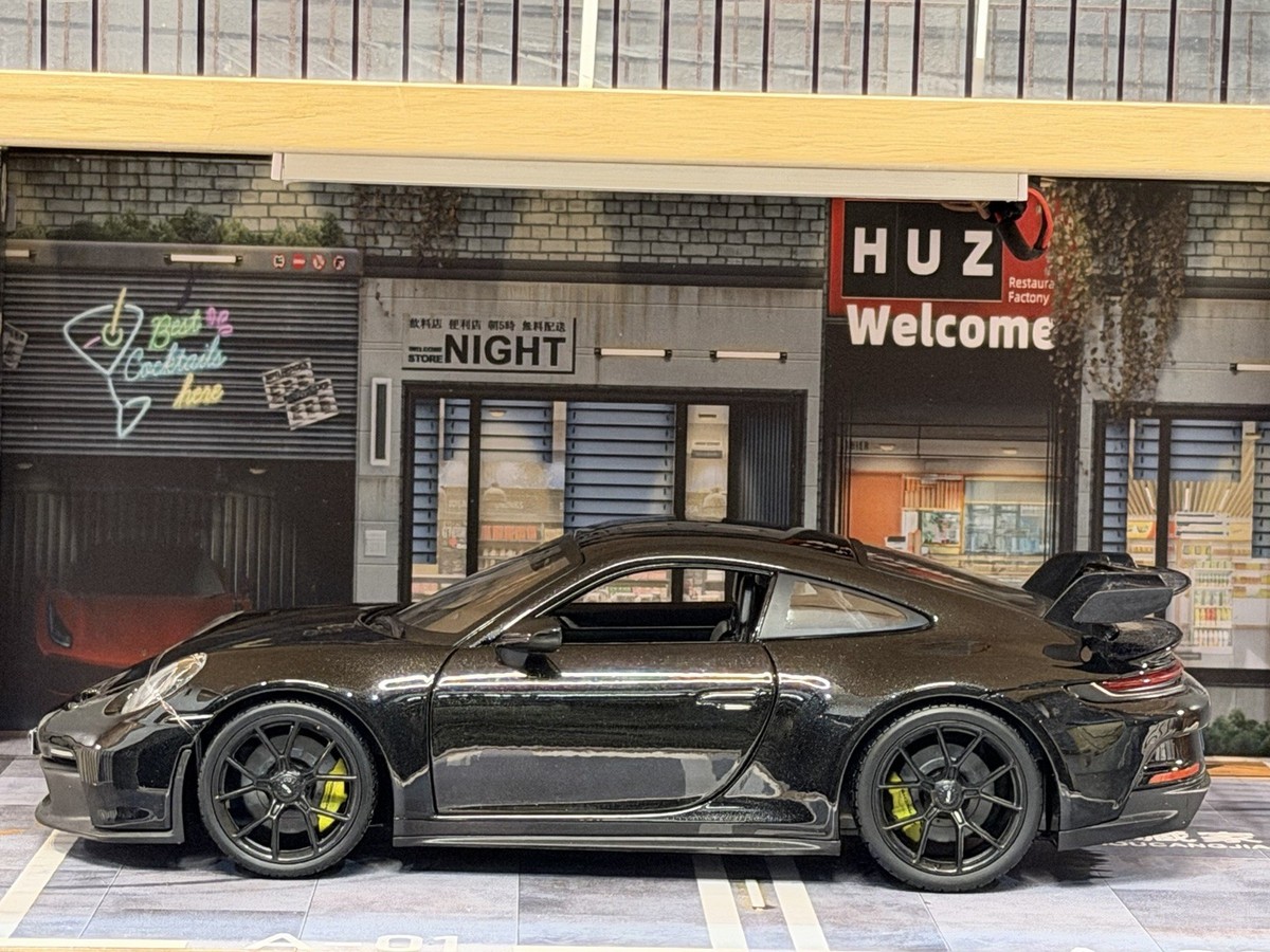 Maisto Porsche 911 GT3 Black Pearl Diecast 1/18 Scale Toy Metal