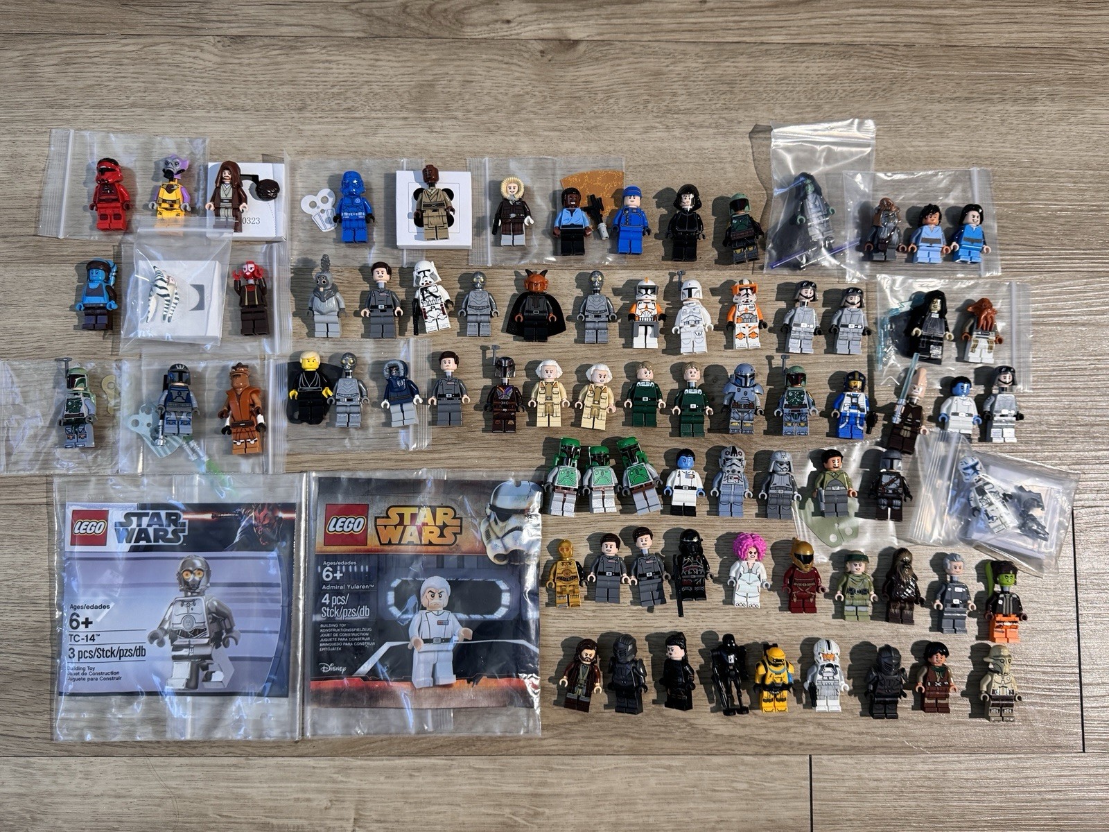 LEGO Star Wars Minifigure Blind Bag – Random Mystery Figure -choose the bag