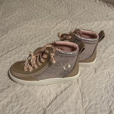 BILLY Classic Lace High Kids High Top Glitter Lace-Up Sneakers New w/tags US 3 M