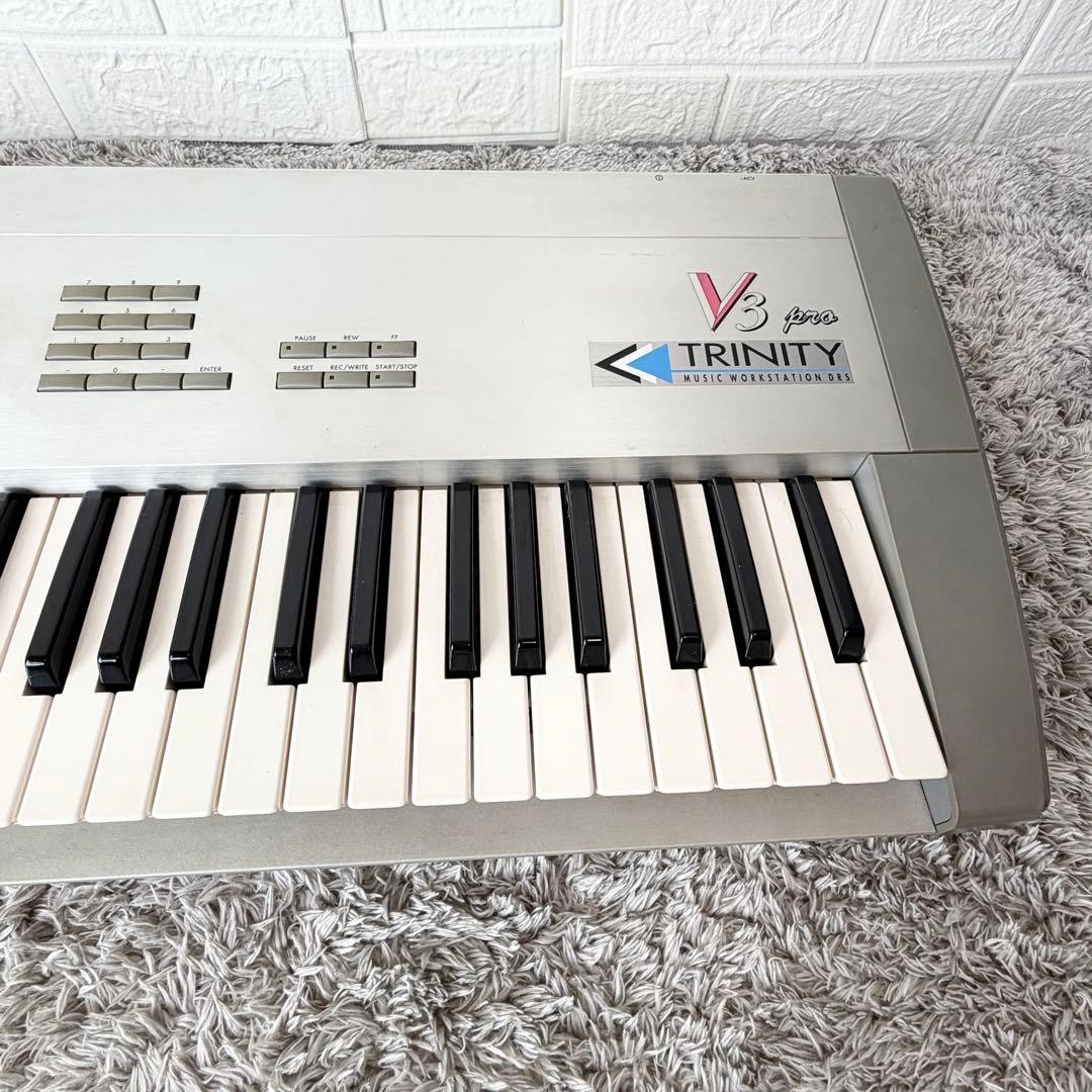 KORG シンセサイザーTRINITY V3 PRO トリニティ MOSS音源 KORG TRINITY V3 PRO 76 Key Synthesizer Keyboard MOSS Sound Engine