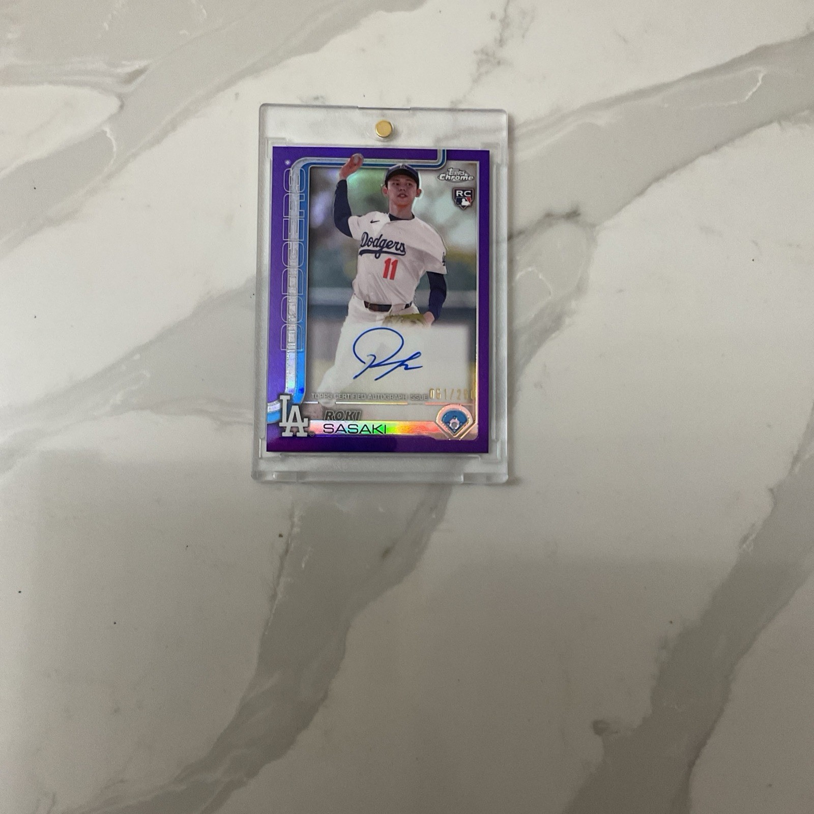 2025 Topps Chrome - Rookie Autographs Roki Sasaki #RA-ROKI Purple Refractor /250