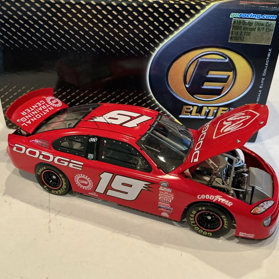 Dodge Show Car #19 Action RCCA Elite #209/2700 2000 #209 Foto 3 de 4