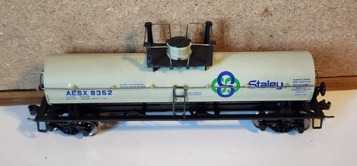 Staley 40' Single Dome Tank 8352 Athearn 1558 Owner Built Mtl Whls Kadee HO - Picture 3 of 7