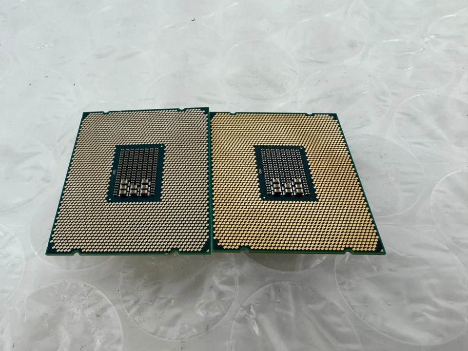 Lote 2 CPU/Procesador Intel Xeon E5-2640v4 2,40 GHz SR2NZ Foto 3 de 4
