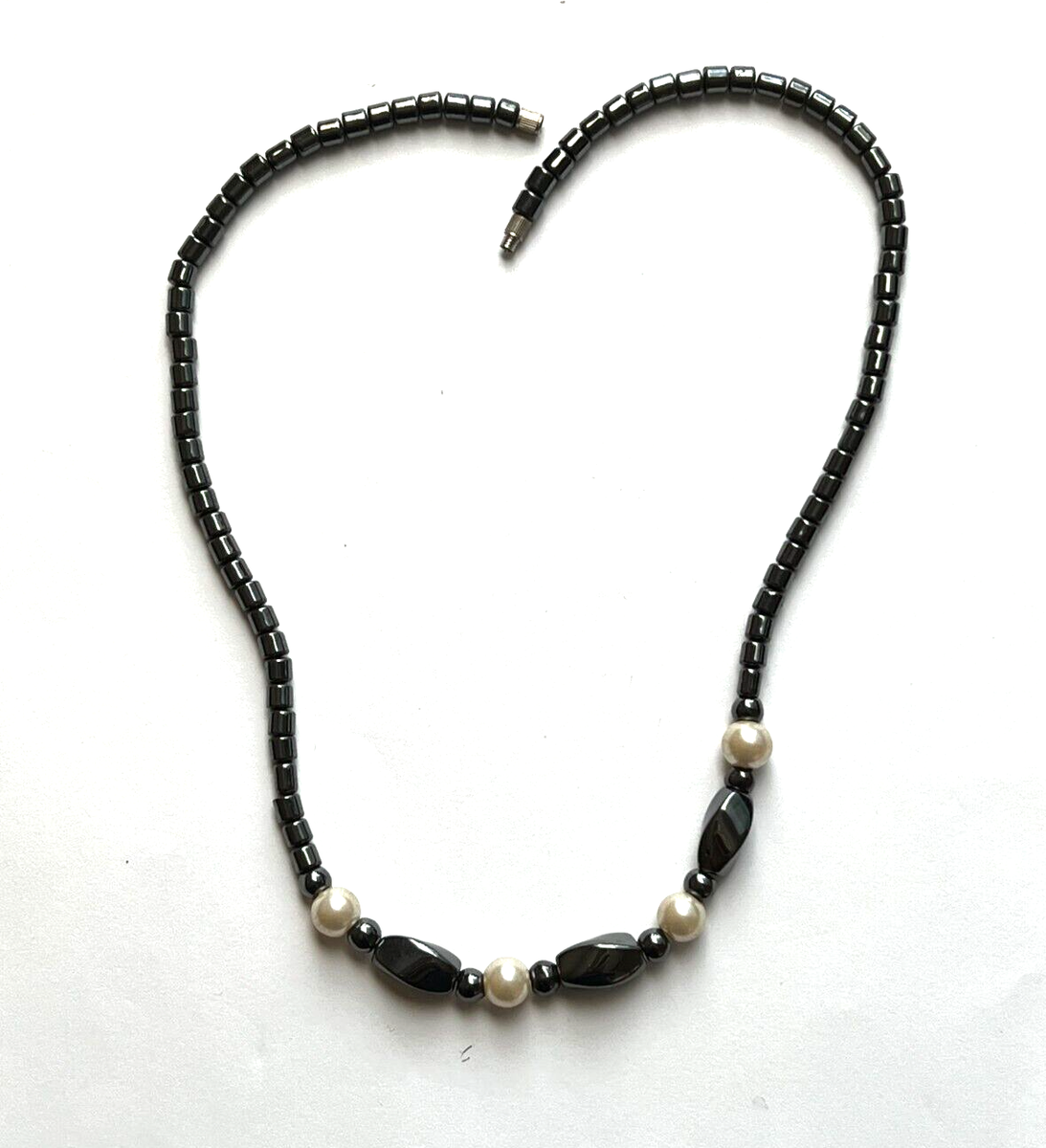 F92934 WHITE PEARL BLACK HEMATITE SCREW LOCK NECKLACE | eBay