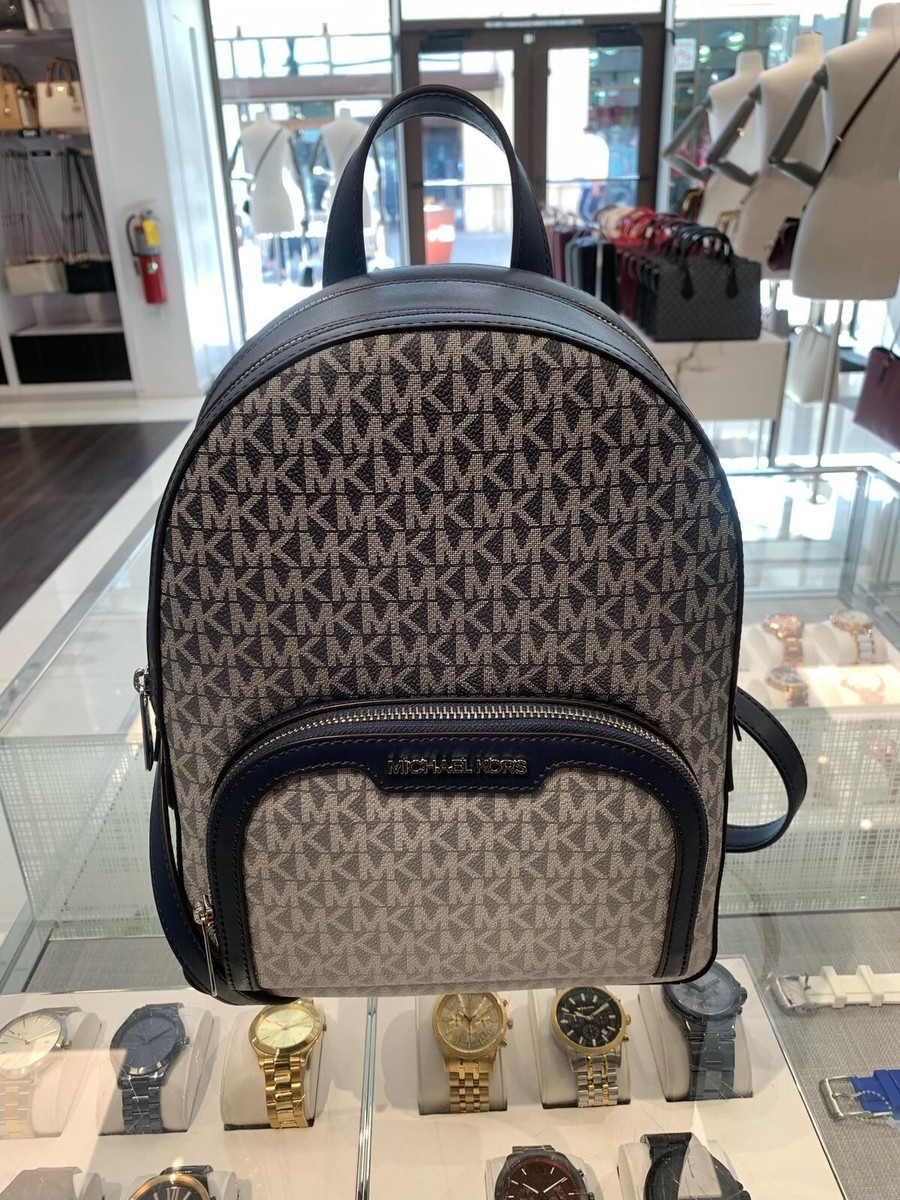 Michael Kors Medium Jaycee Zip Packet Backpack & Double Zip Wallet Wristlet MICHAEL KORS JAYCEE MEDIUM BACKPACK + WALLET SET MK GRAPHIC  main image 4