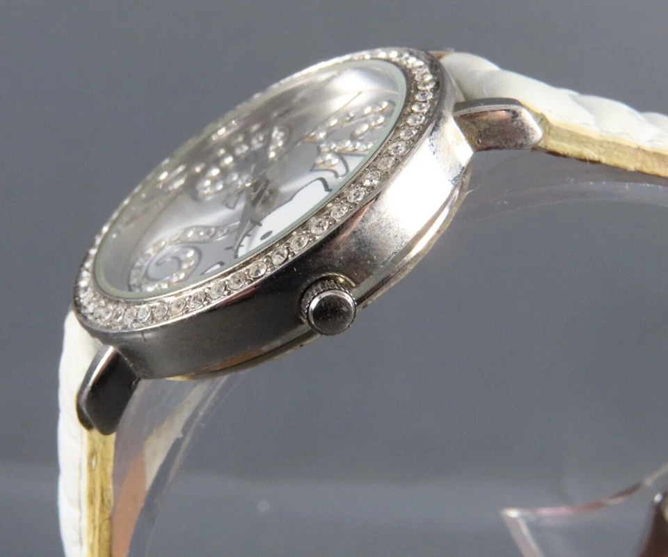 HELLO KITTY Sanrio Wrist Watch CRYSTAL BEZEL & NUMBERS White Leather Band SILVER - Image 3 of 4
