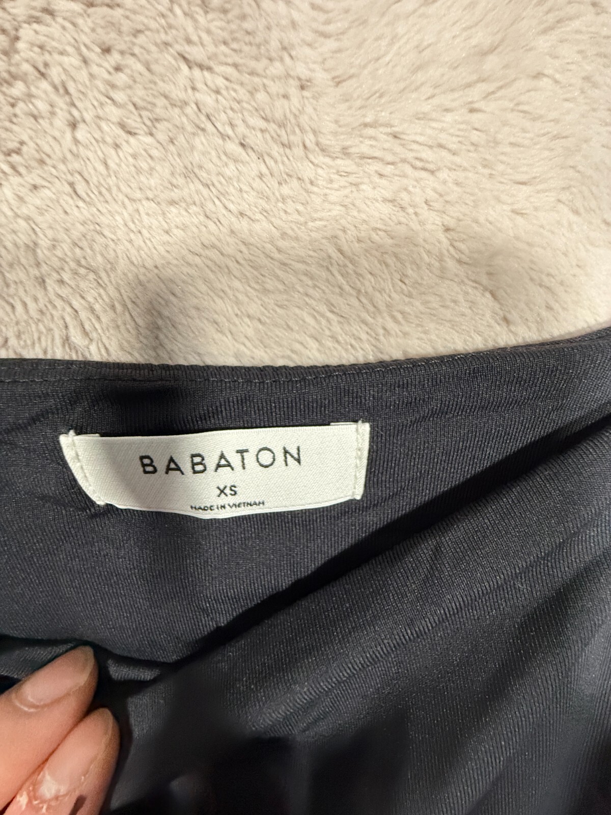 Aritzia Wilfred Long Sleeve Basic Solid Black Bod… - image 2